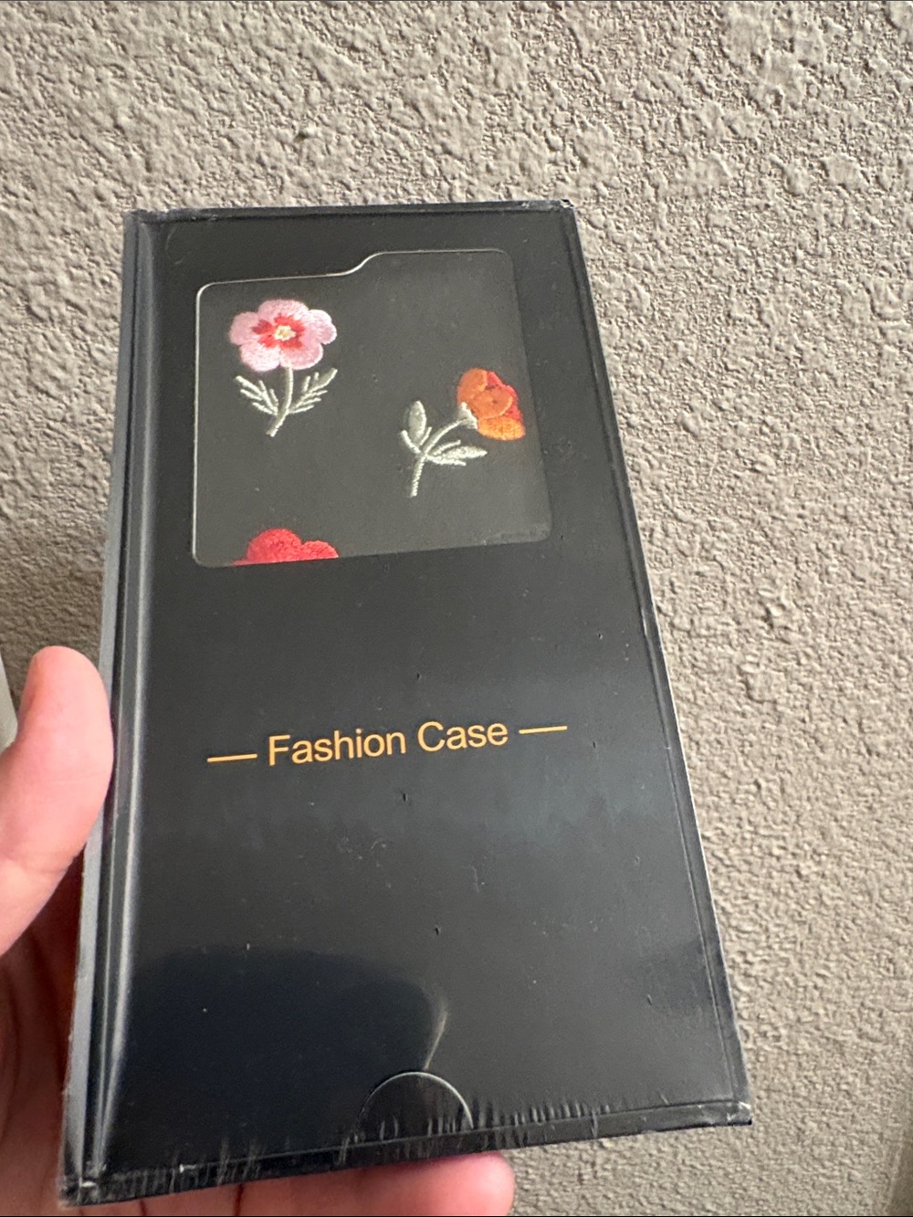 Floral Embroidered Black Wallet iPhone 18 pro max case - Picture 4 of 5
